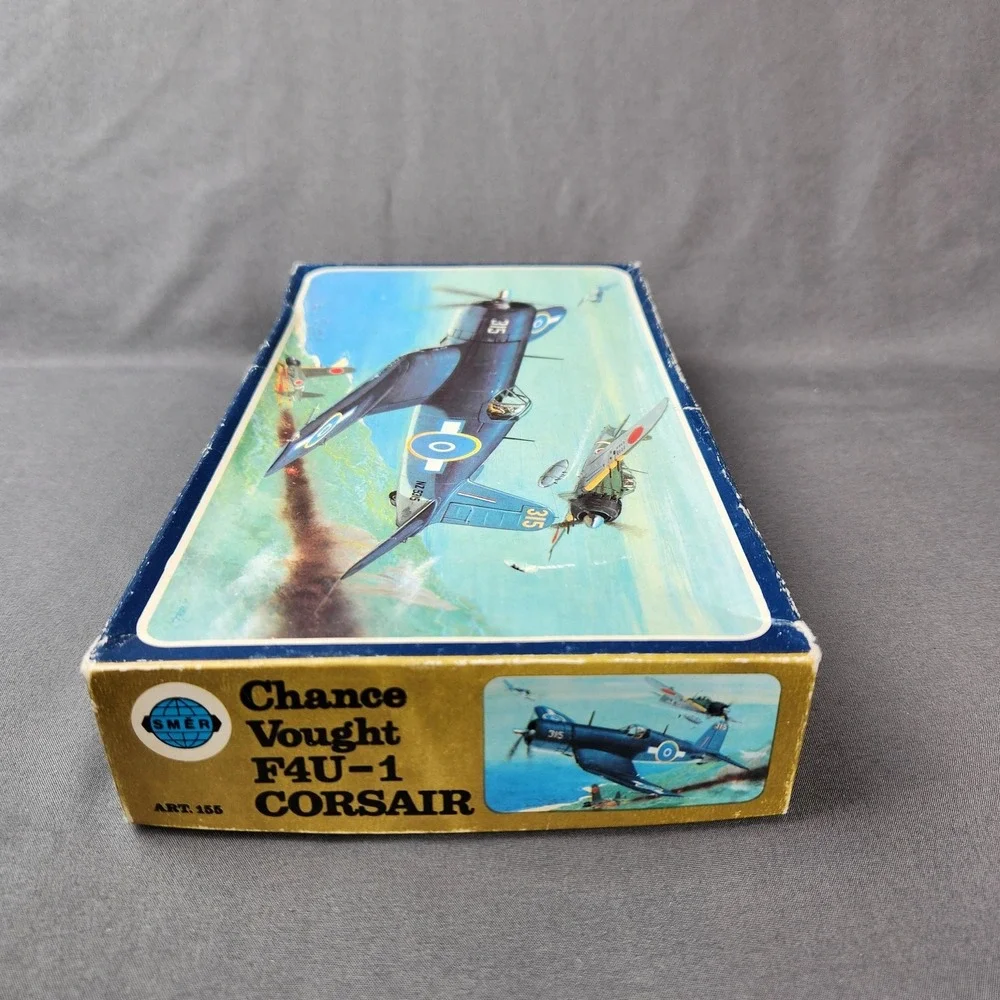 SMER F4U-1 Corsair 1:72 Plastic Model Kit Vought WWII Art 155 Unbuilt Aircraft‎